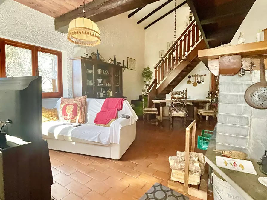 Immagine 39 di Casa bifamiliare in vendita  a Stazzema