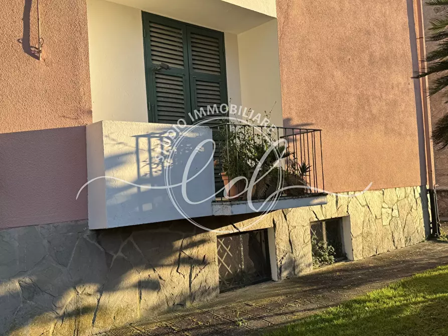 Immagine 6 di Quadrilocale in vendita  a Seravezza