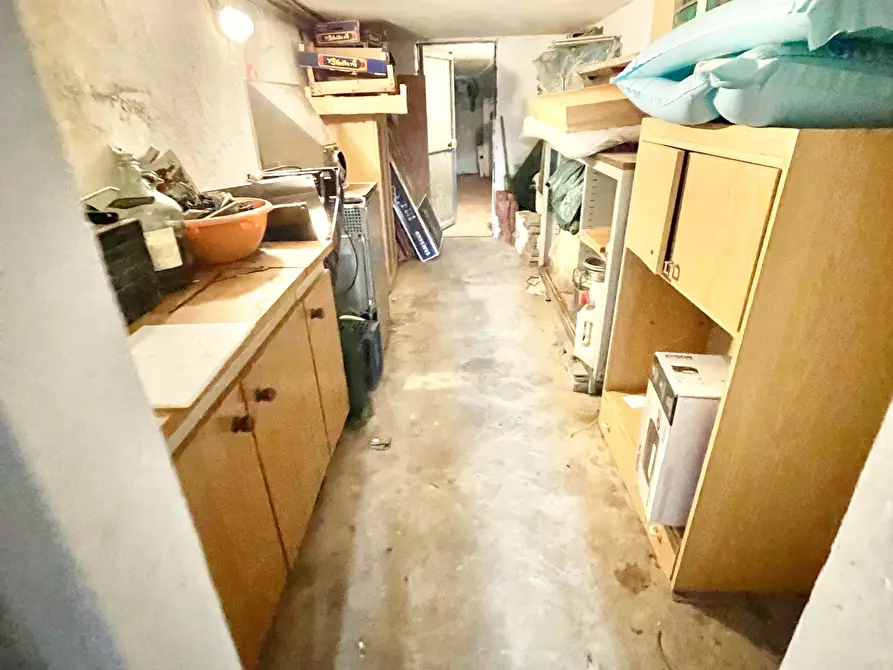 Immagine 38 di Casa indipendente in vendita  a Seravezza