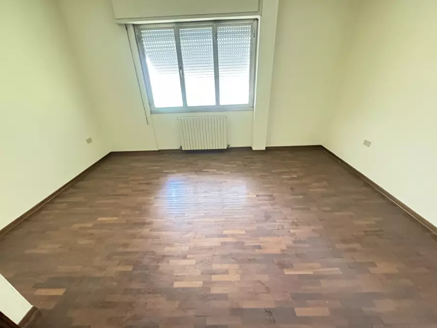 Immagine 73 di Porzione di casa in vendita  a Pietrasanta