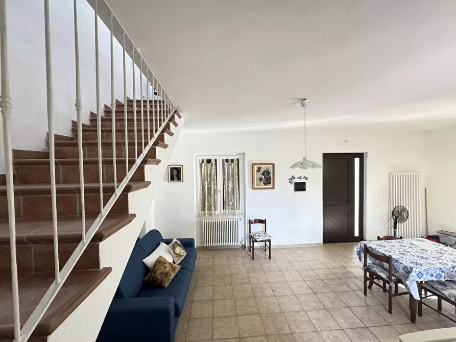 Immagine 21 di Casa indipendente in affitto  a Seravezza