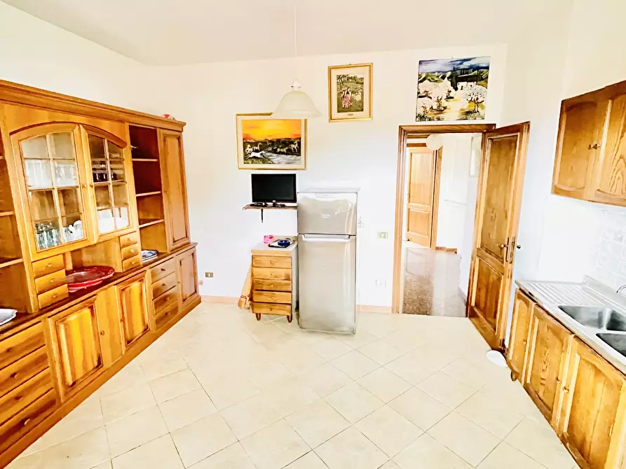 Immagine 4 di Quadrilocale in vendita  a Pietrasanta