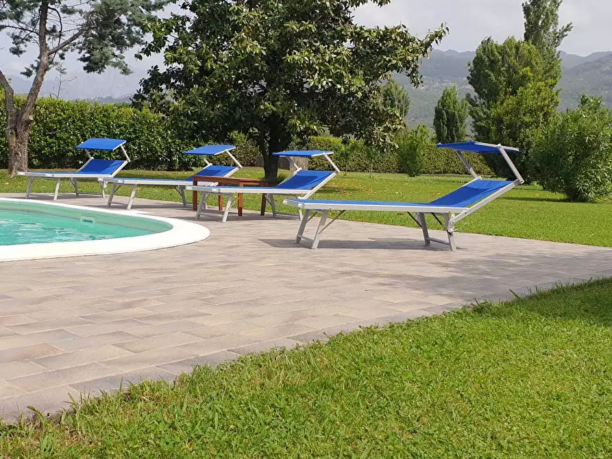 Immagine 32 di Villa in vendita  a Pietrasanta
