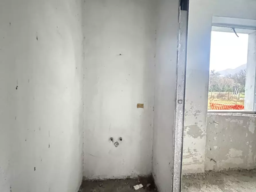 Immagine 9 di Porzione di casa in vendita  a Camaiore