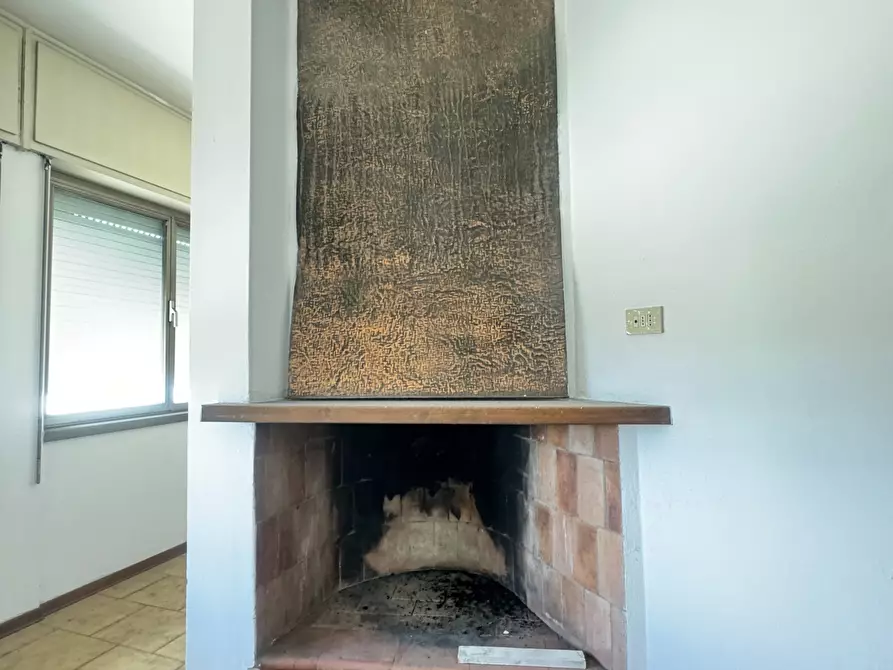 Immagine 76 di Porzione di casa in vendita  a Pietrasanta