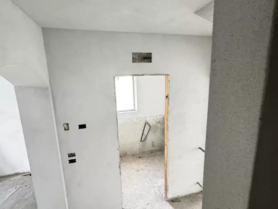 Immagine 37 di Porzione di casa in vendita  a Seravezza