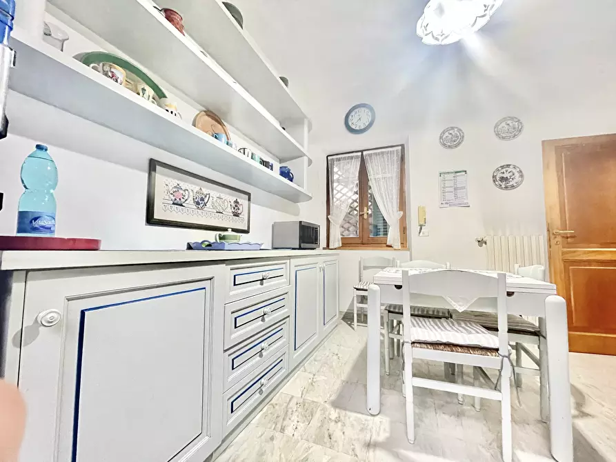 Immagine 13 di Villa in affitto  a Forte Dei Marmi