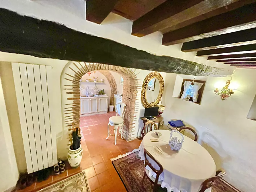 Immagine 36 di Rustico / casale in vendita  a Camaiore