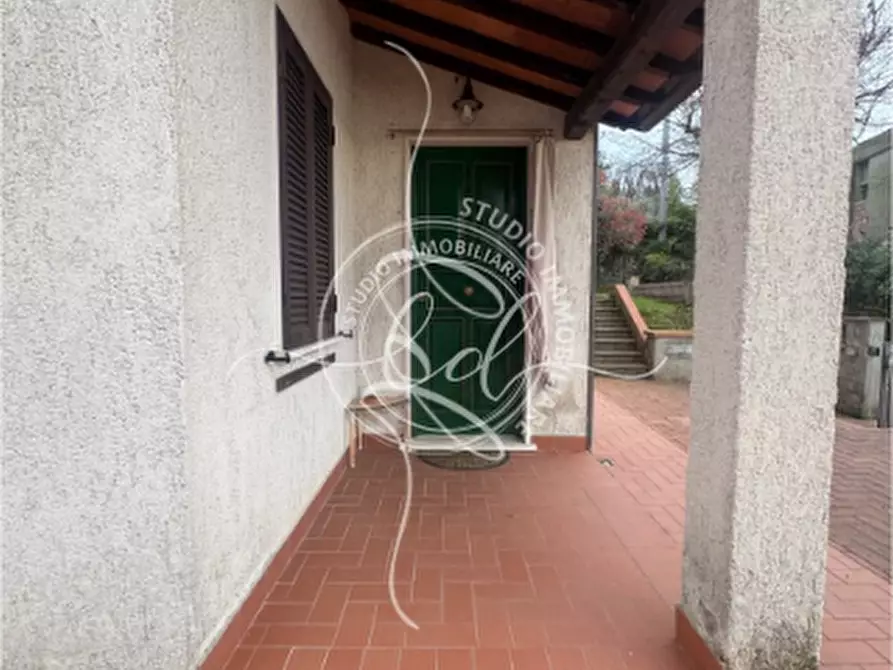 Immagine 2 di Casa indipendente in vendita  a Massarosa