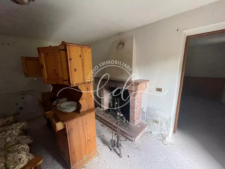 Immagine 14 di Porzione di casa in vendita  a Camaiore