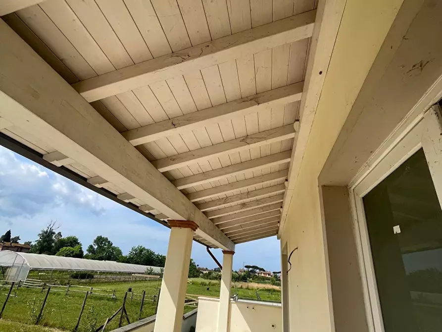 Immagine 24 di Villa in vendita  a Camaiore