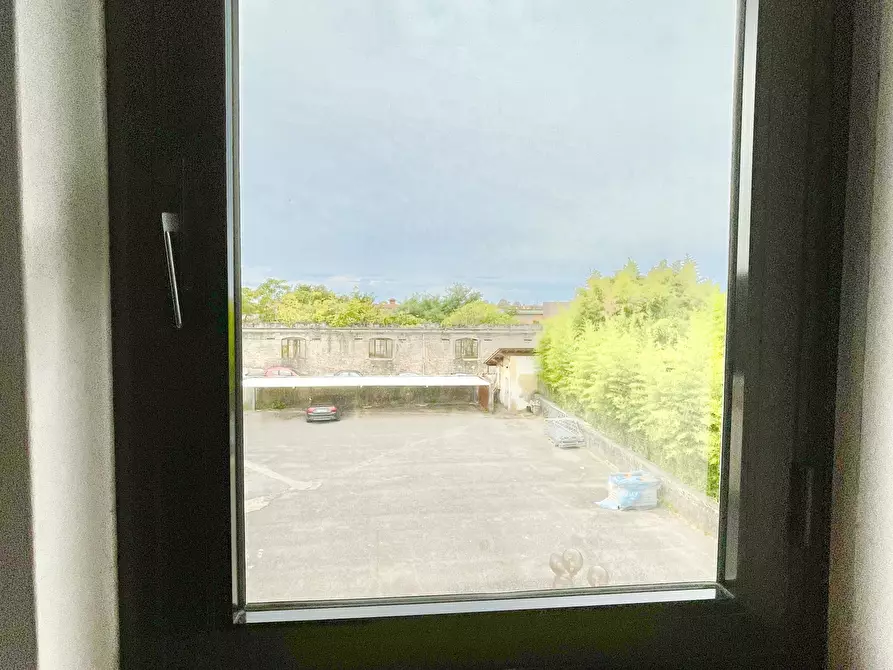 Immagine 7 di Porzione di casa in vendita  a Pietrasanta