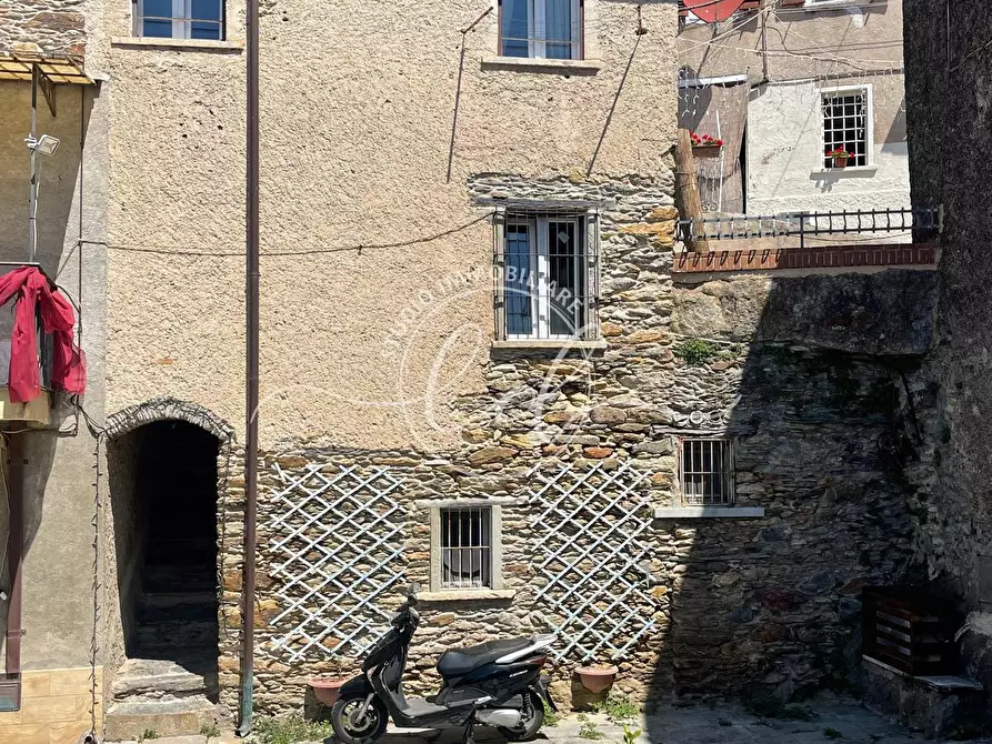 Immagine 31 di Terratetto in vendita  a Stazzema