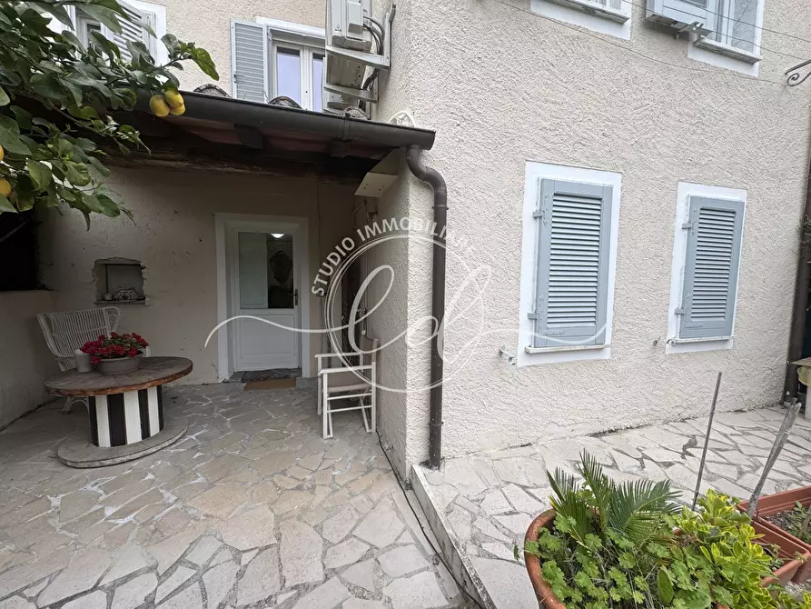 Immagine 97 di Terratetto in vendita  a Seravezza