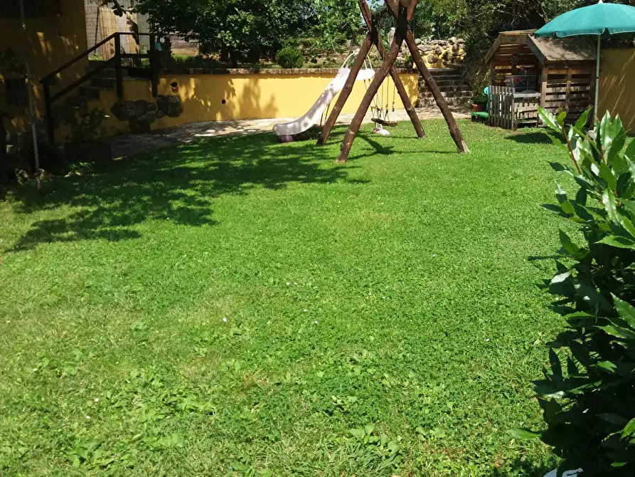 Immagine 6 di Porzione di casa in vendita  a Pietrasanta