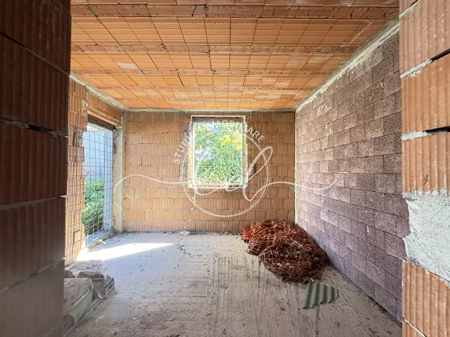 Immagine 12 di Porzione di casa in vendita  a Seravezza