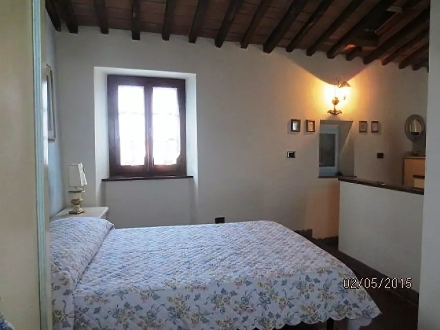Immagine 9 di Porzione di casa in vendita  a Seravezza