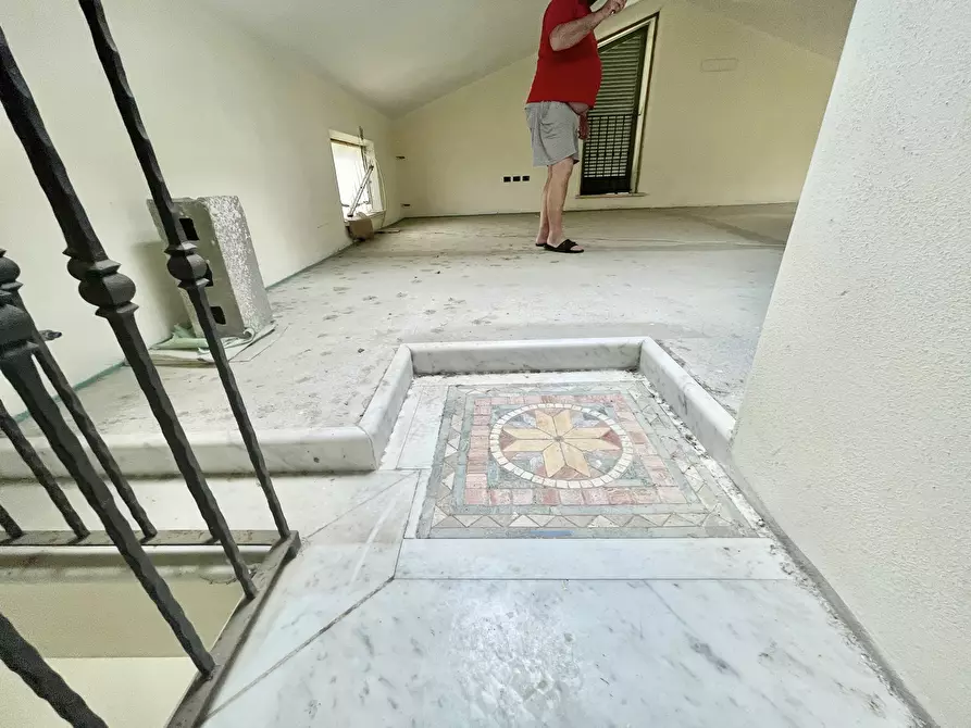 Immagine 28 di Casa indipendente in vendita  a Massarosa