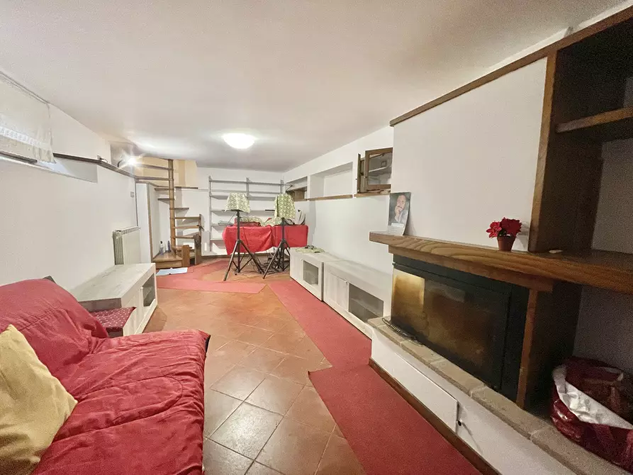 Immagine 31 di Casa indipendente in vendita  a Camaiore