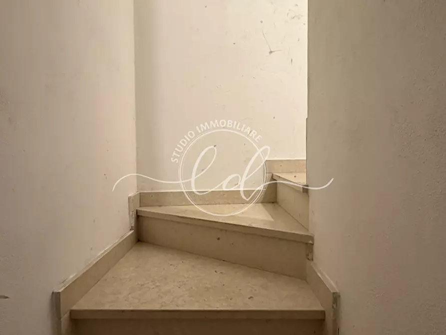Immagine 57 di Villetta a schiera in vendita  a Pietrasanta