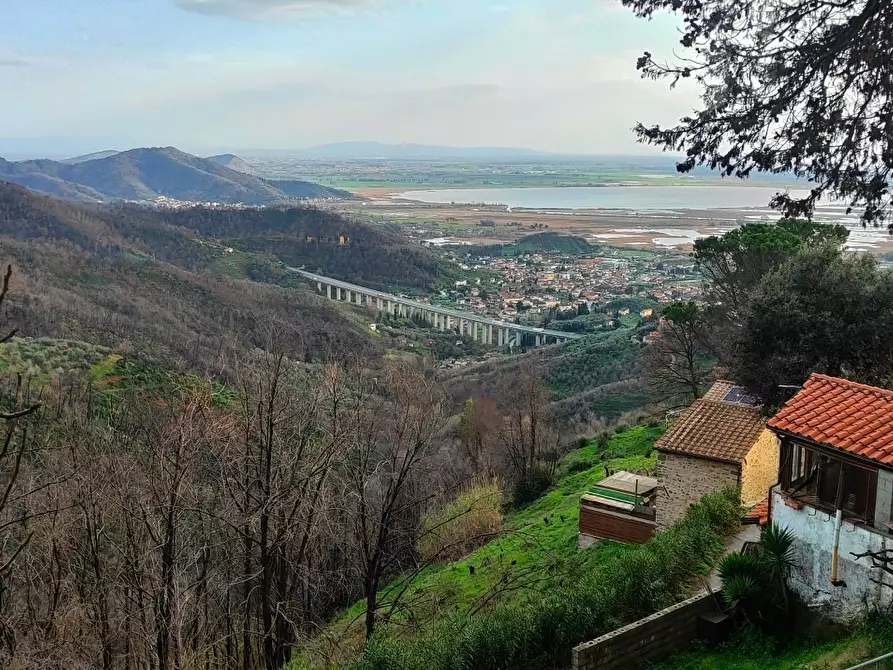Immagine 24 di Casa indipendente in vendita  a Massarosa