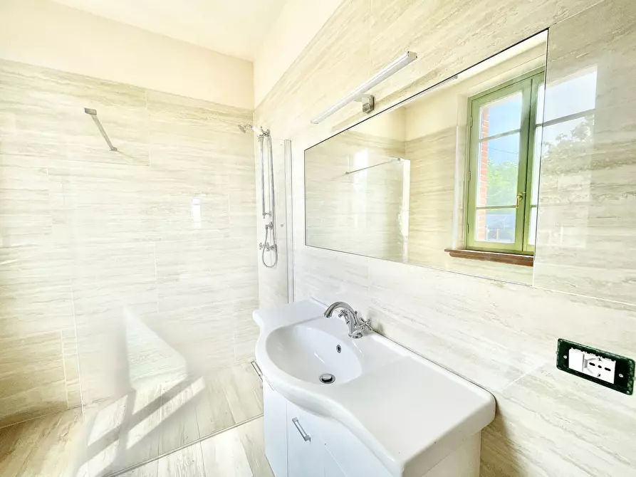 Immagine 19 di Casa indipendente in vendita  a Pietrasanta