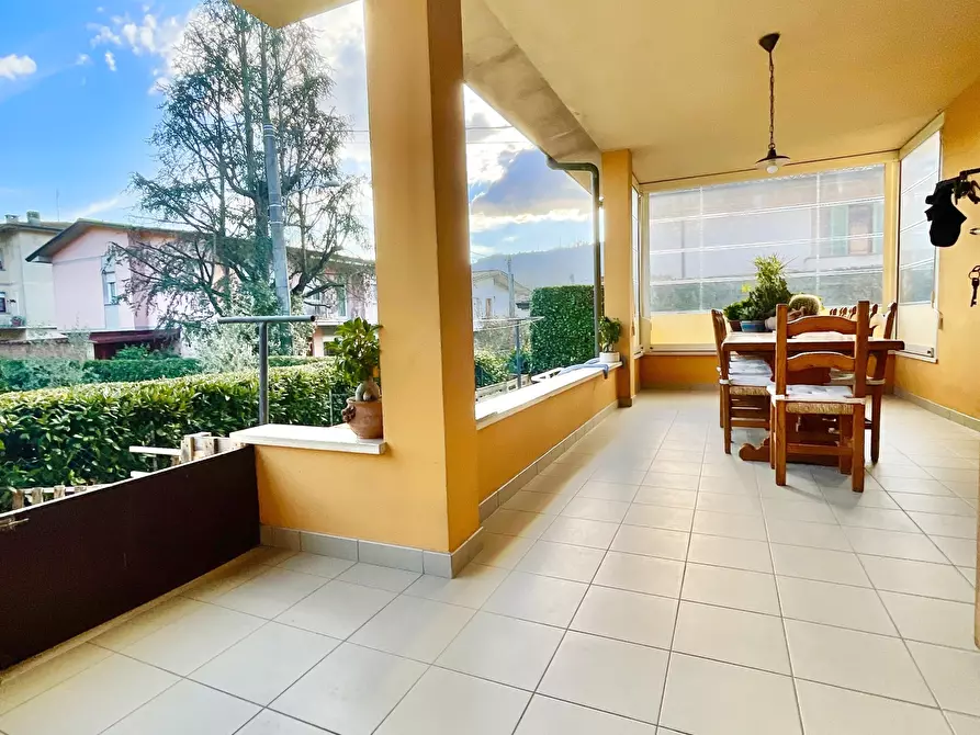 Immagine 9 di Villetta a schiera in vendita  a Camaiore