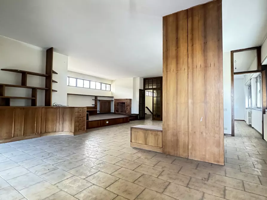 Immagine 39 di Porzione di casa in vendita  a Pietrasanta