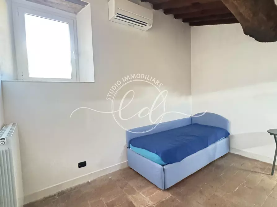 Immagine 40 di Quadrilocale in affitto  a Pietrasanta