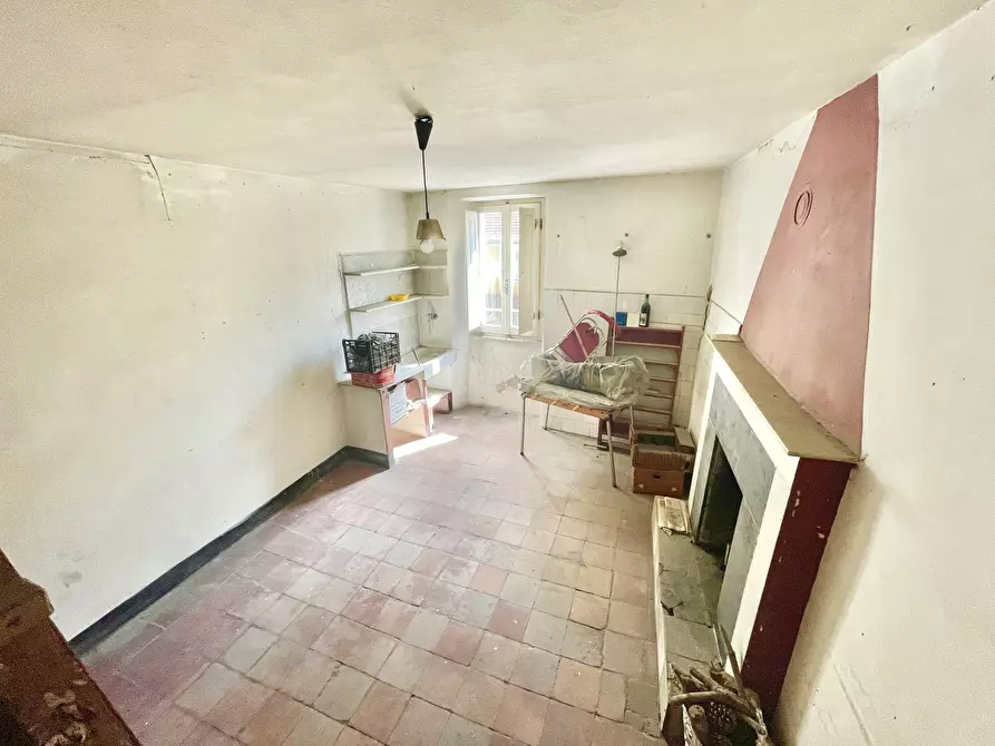 Immagine 9 di Terratetto in vendita  a Montignoso