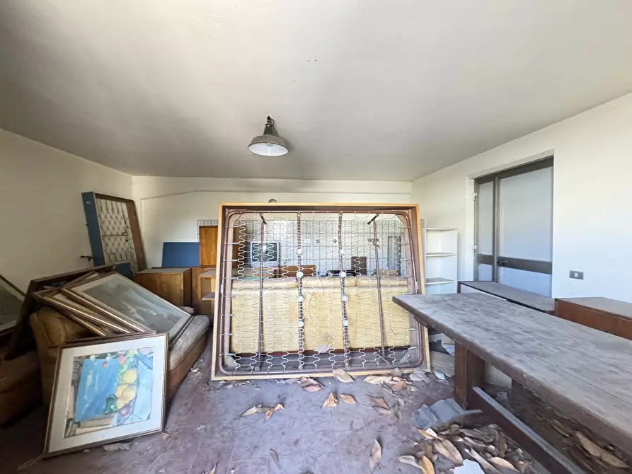 Immagine 11 di Porzione di casa in vendita  a Pietrasanta