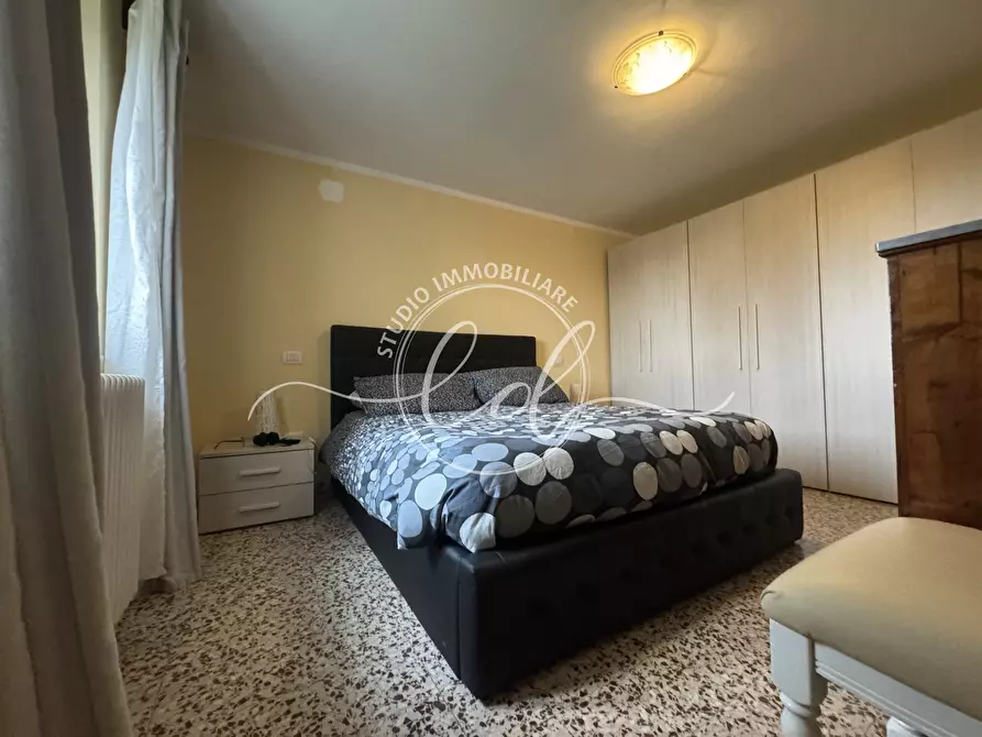 Immagine 48 di Terratetto in vendita  a Seravezza