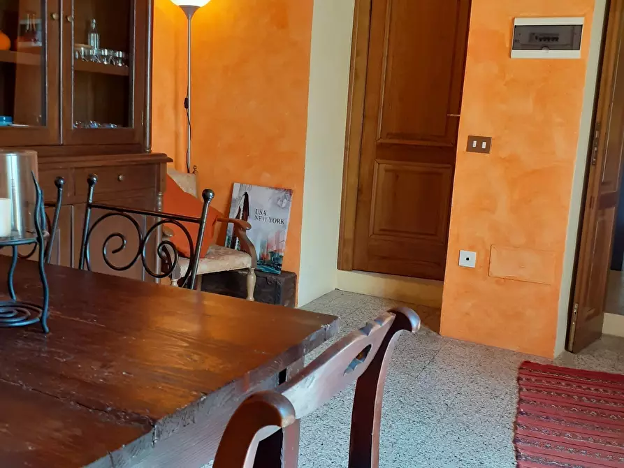 Immagine 5 di Trilocale in vendita  a Pietrasanta