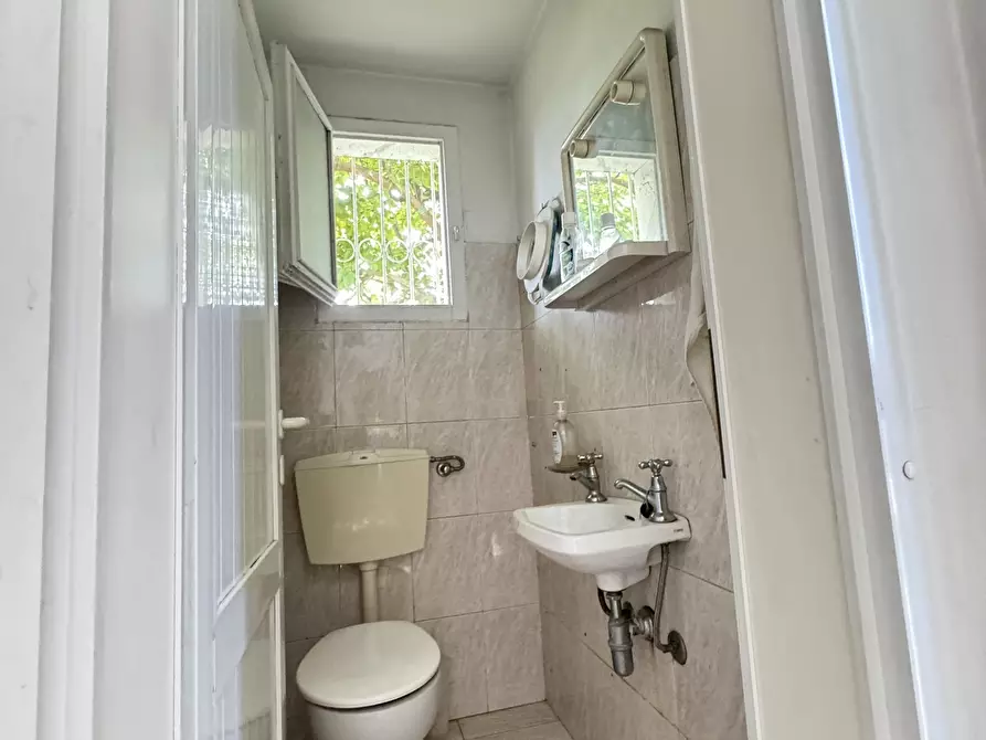 Immagine 16 di Porzione di casa in vendita  a Pietrasanta