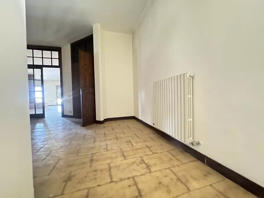 Immagine 24 di Porzione di casa in vendita  a Pietrasanta