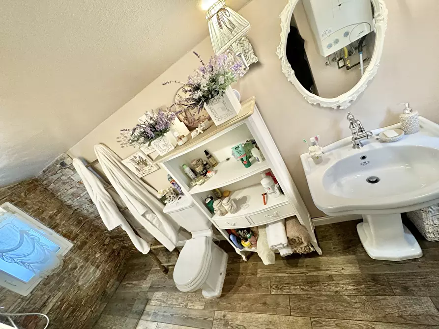 Immagine 22 di Quadrilocale in vendita  a Seravezza