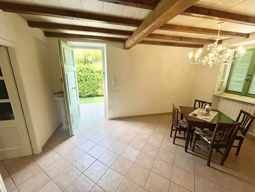 Immagine 37 di Porzione di casa in vendita  a Seravezza