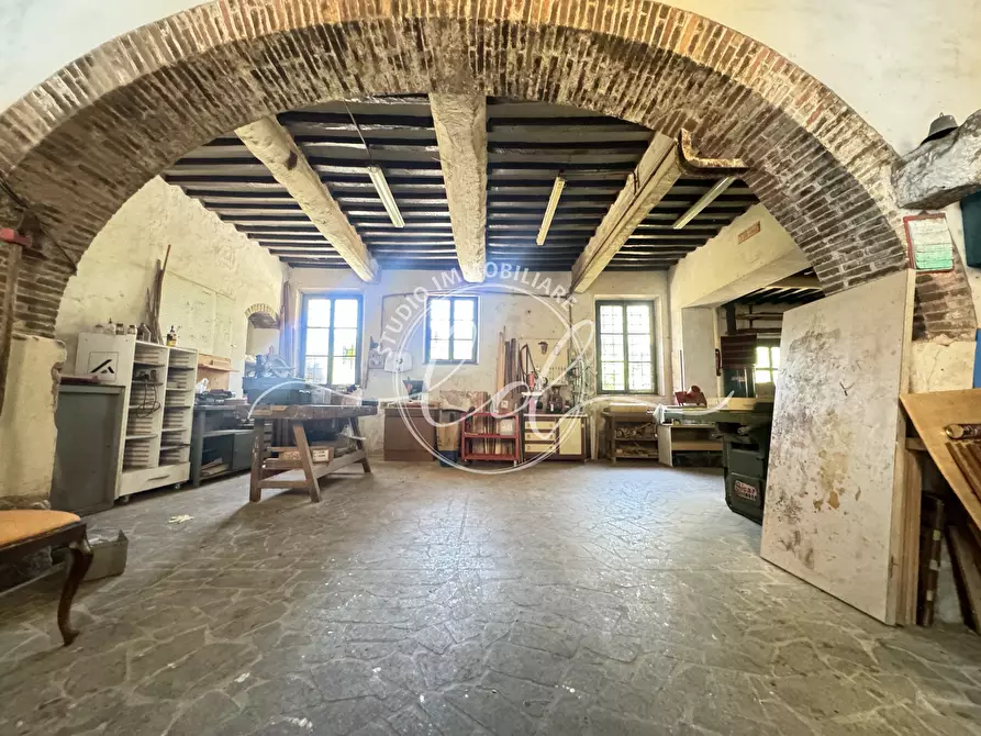 Immagine 38 di Rustico / casale in vendita  a Camaiore