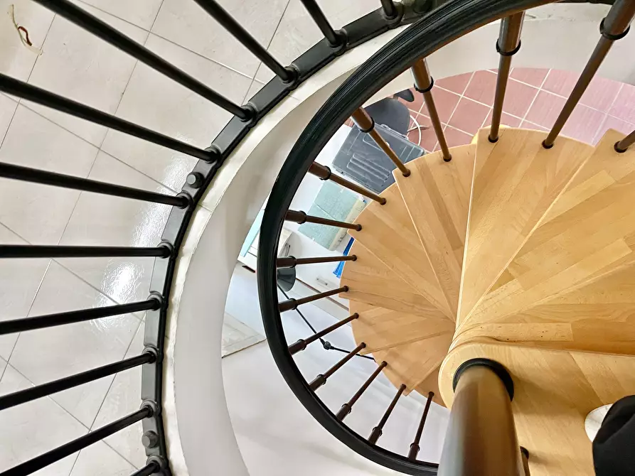 Immagine 10 di Porzione di casa in vendita  a Pietrasanta