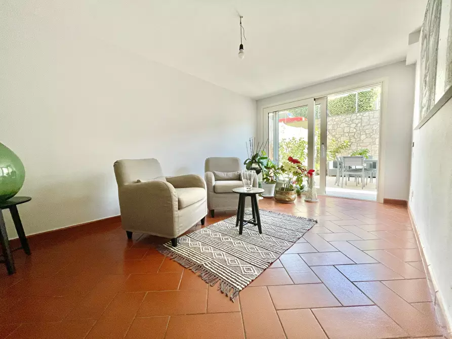 Immagine 4 di Porzione di casa in affitto  a Pietrasanta