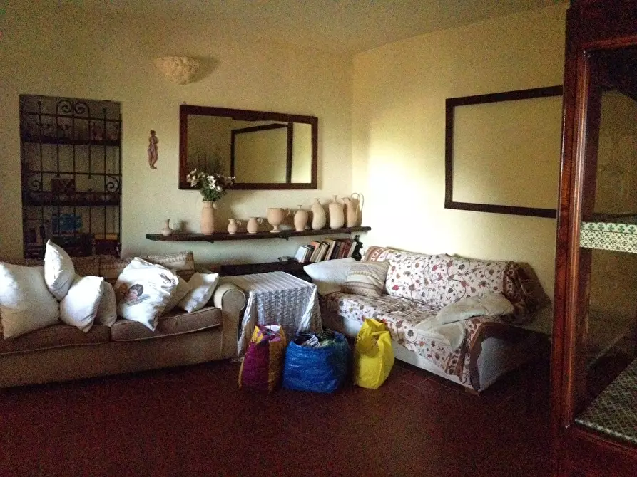 Immagine 15 di Porzione di casa in vendita  a Pietrasanta