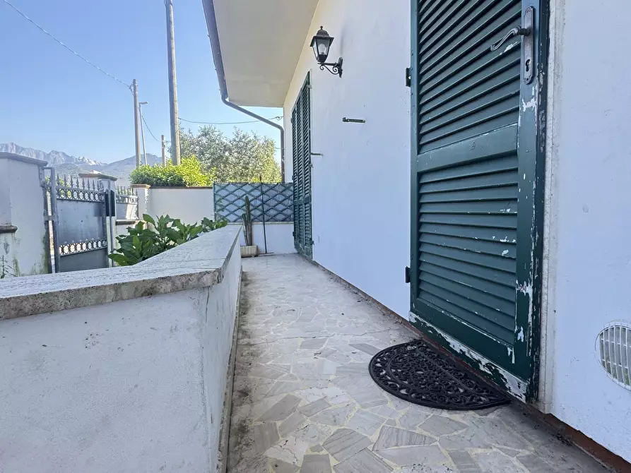 Immagine 5 di Casa indipendente in vendita  a Seravezza