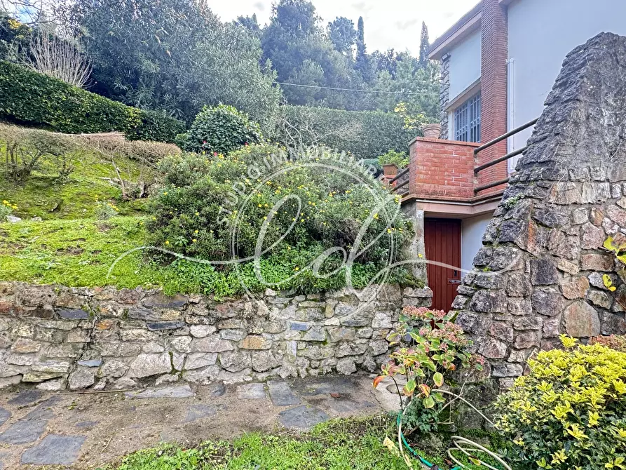 Immagine 118 di Casa indipendente in vendita  a Massarosa