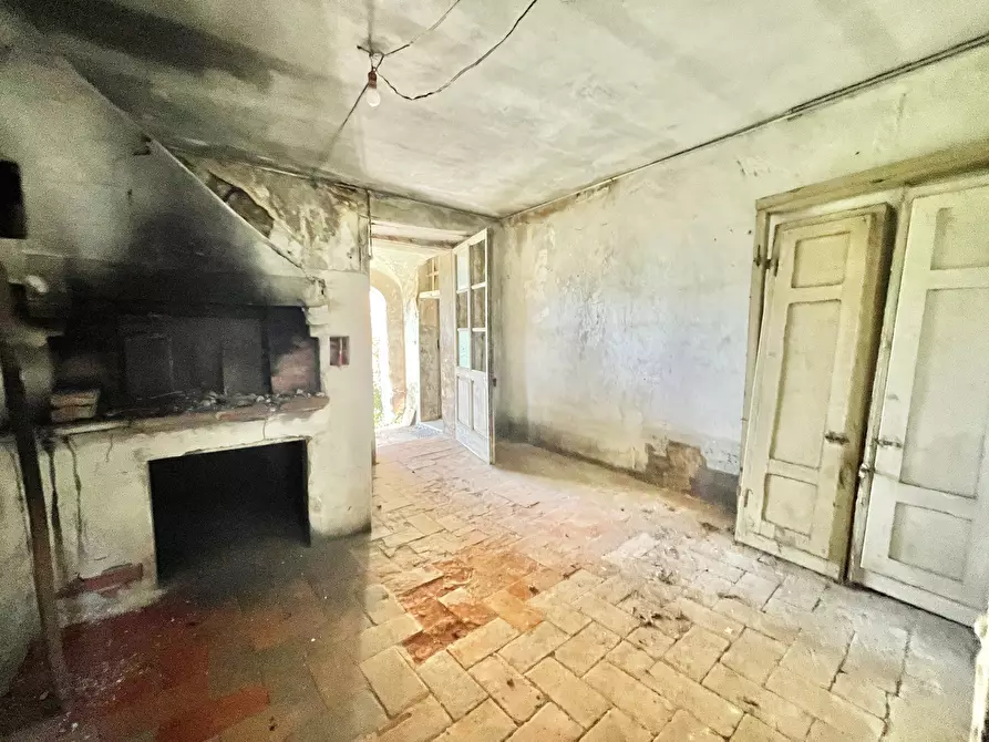 Immagine 48 di Porzione di casa in vendita  a Camaiore