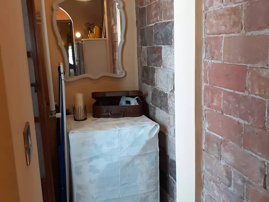 Immagine 9 di Trilocale in vendita  a Pietrasanta