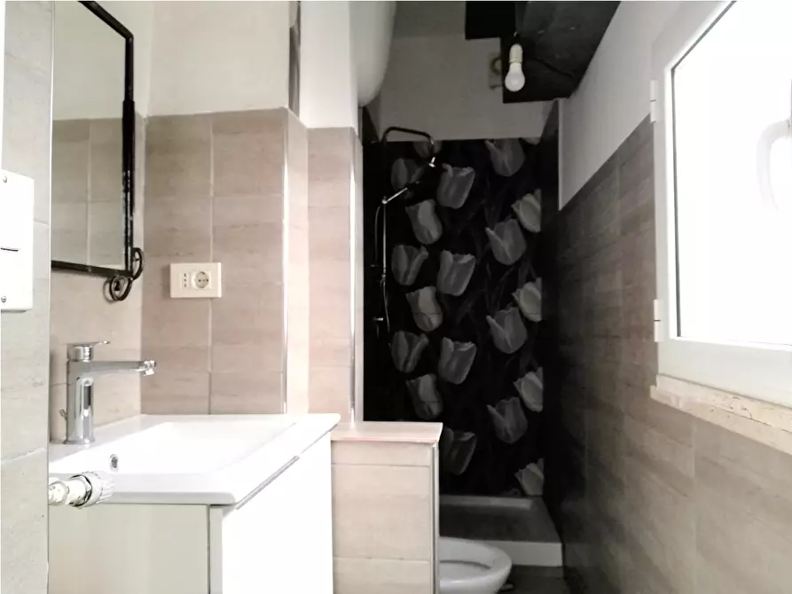 Immagine 13 di Appartamento in vendita  in Via Giuseppe Garibaldi a Segni