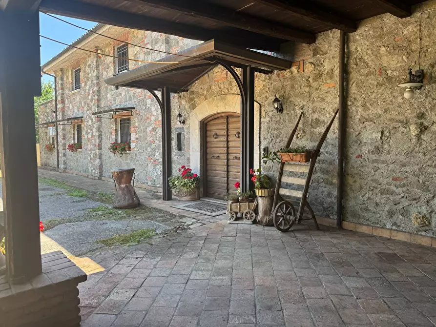 Immagine 32 di Casa indipendente in vendita  a Frosinone