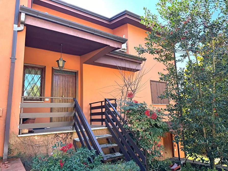 Immagine 17 di Villa in vendita  in Via per Frosinone a Ceccano