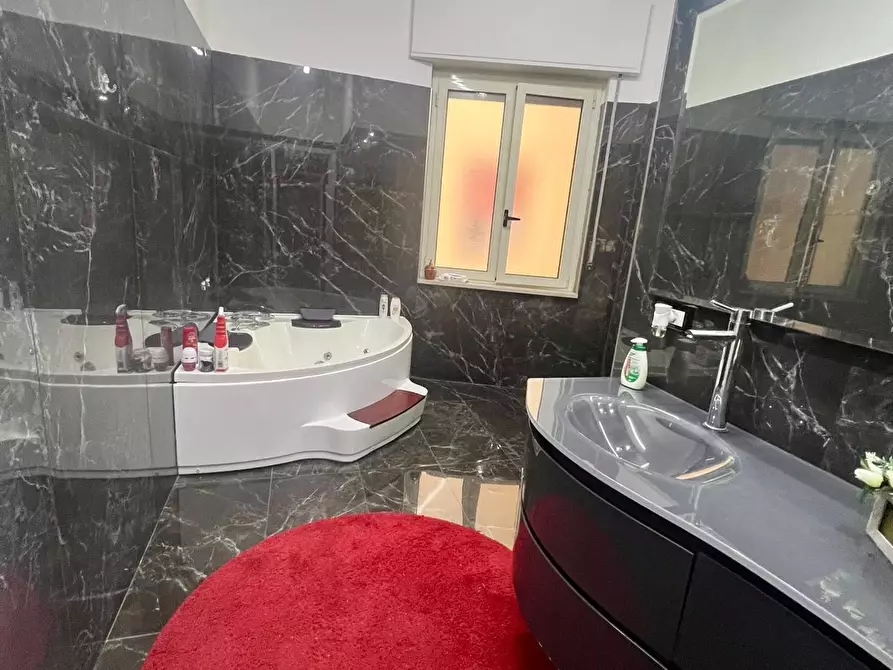 Immagine 20 di Quadrilocale in vendita  in Corso Umberto I 215 a Montesilvano