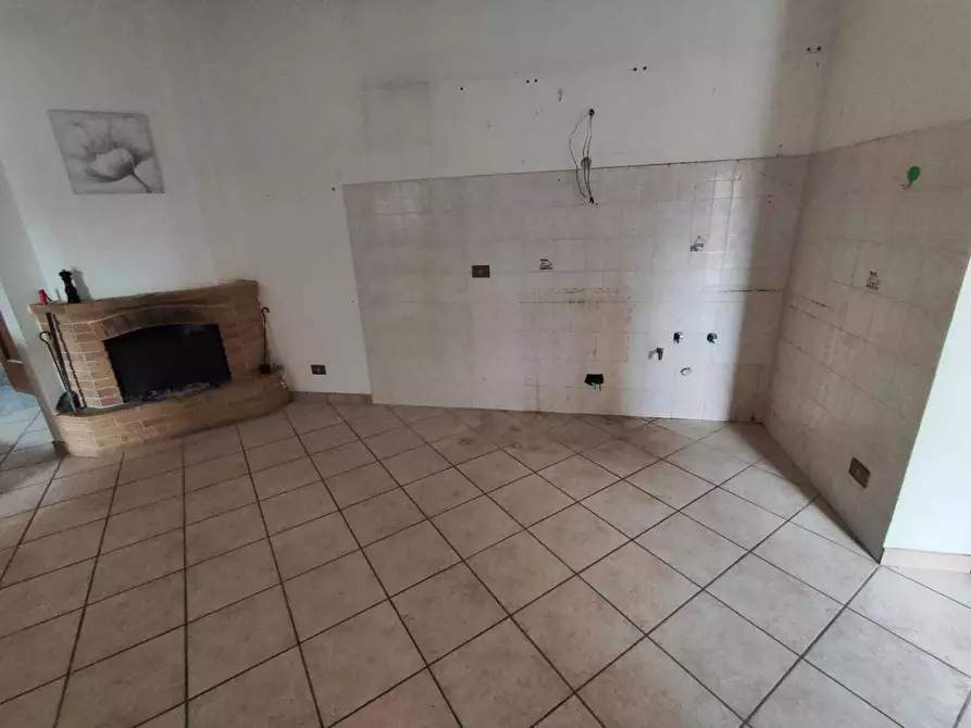 Immagine 16 di Trilocale in vendita  in Via Colle del sole 22 a Guidonia Montecelio